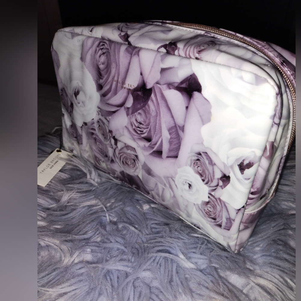 Cosmetic bag